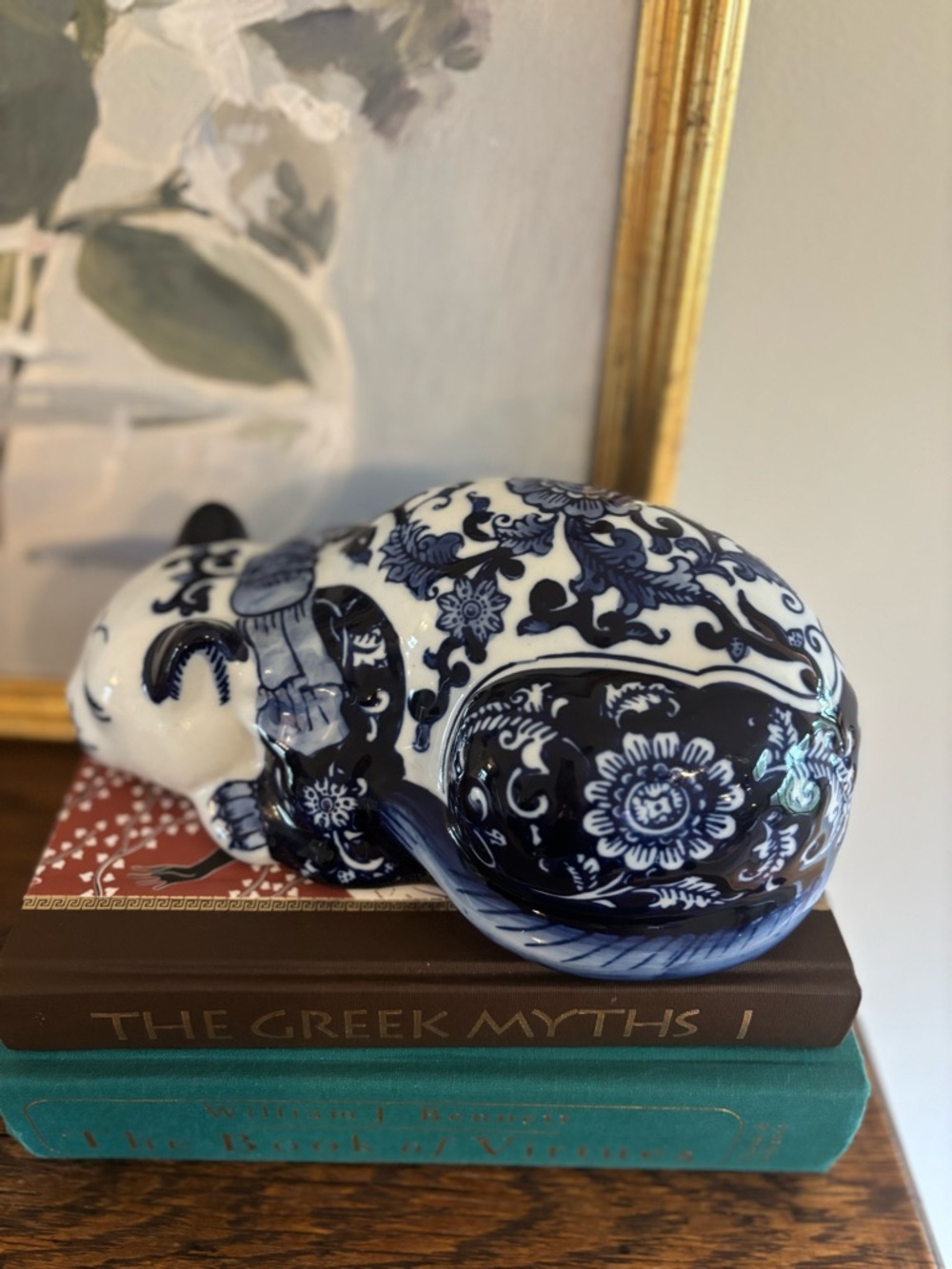 Vintage Blue & white chinoiserie style cat